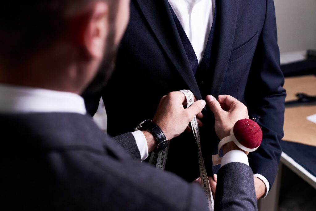 traje