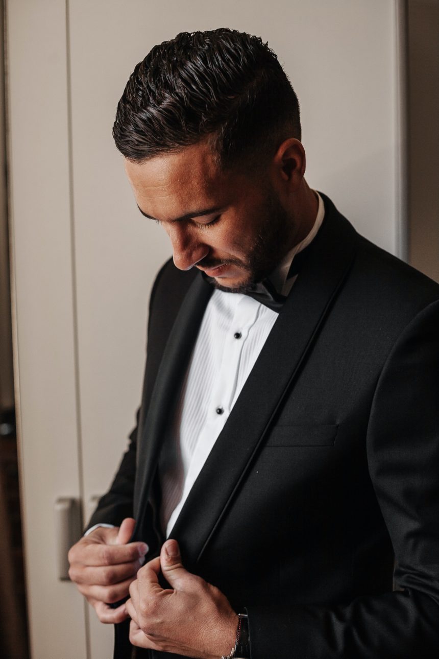hombre con traje